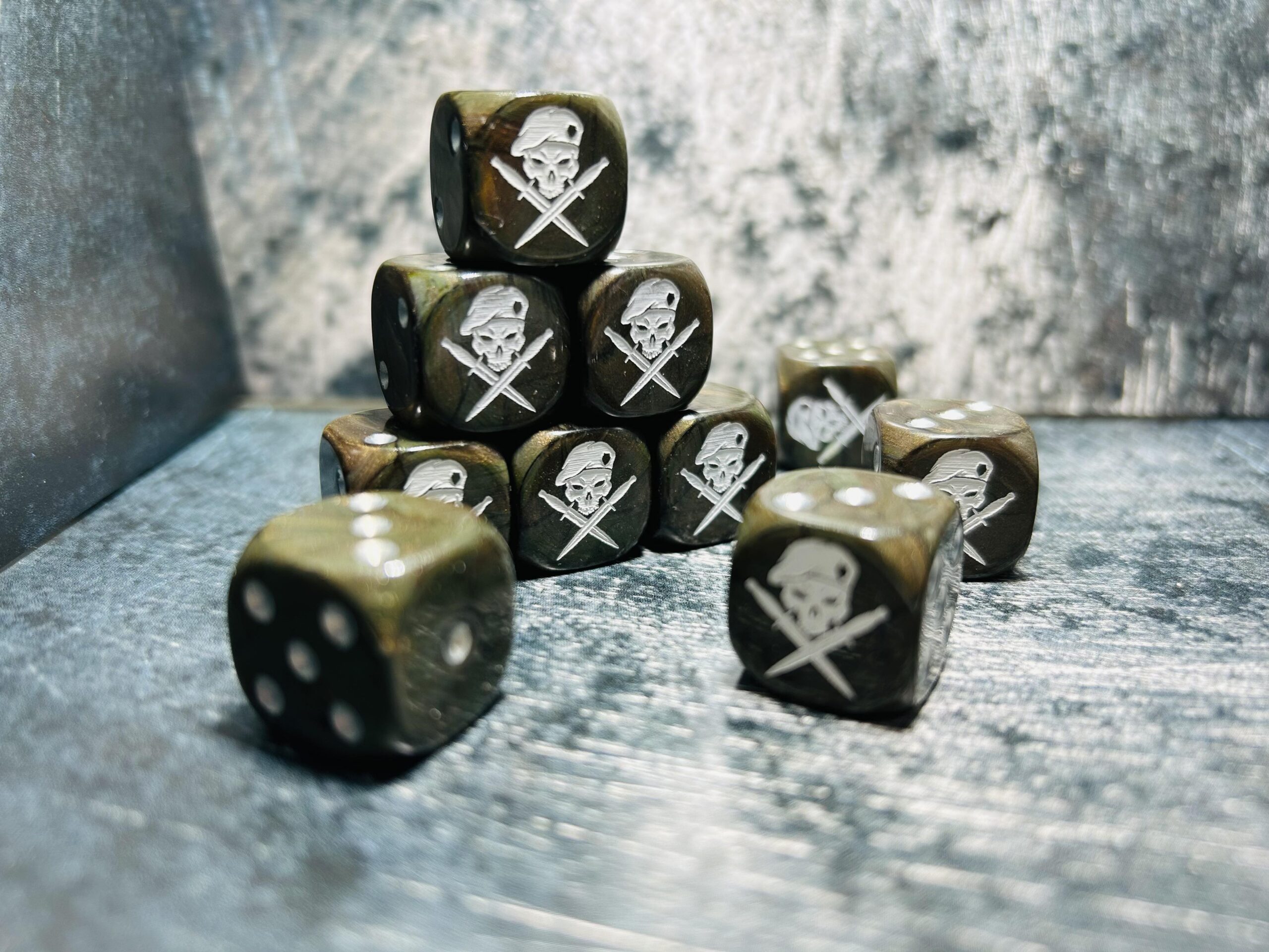 Death Commando 16mm Dice Set - Image 2