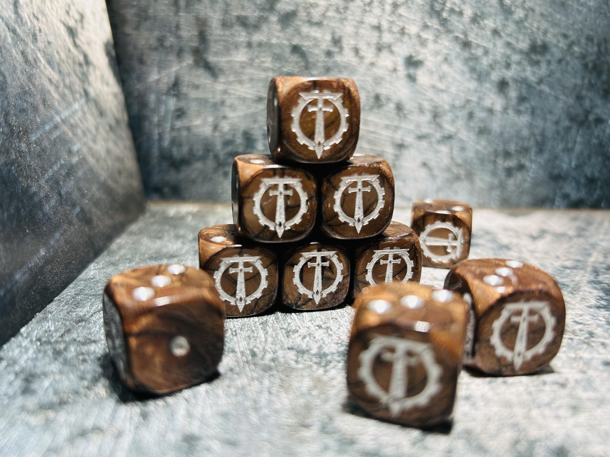 House Legion 16mm Dice Set - Image 2