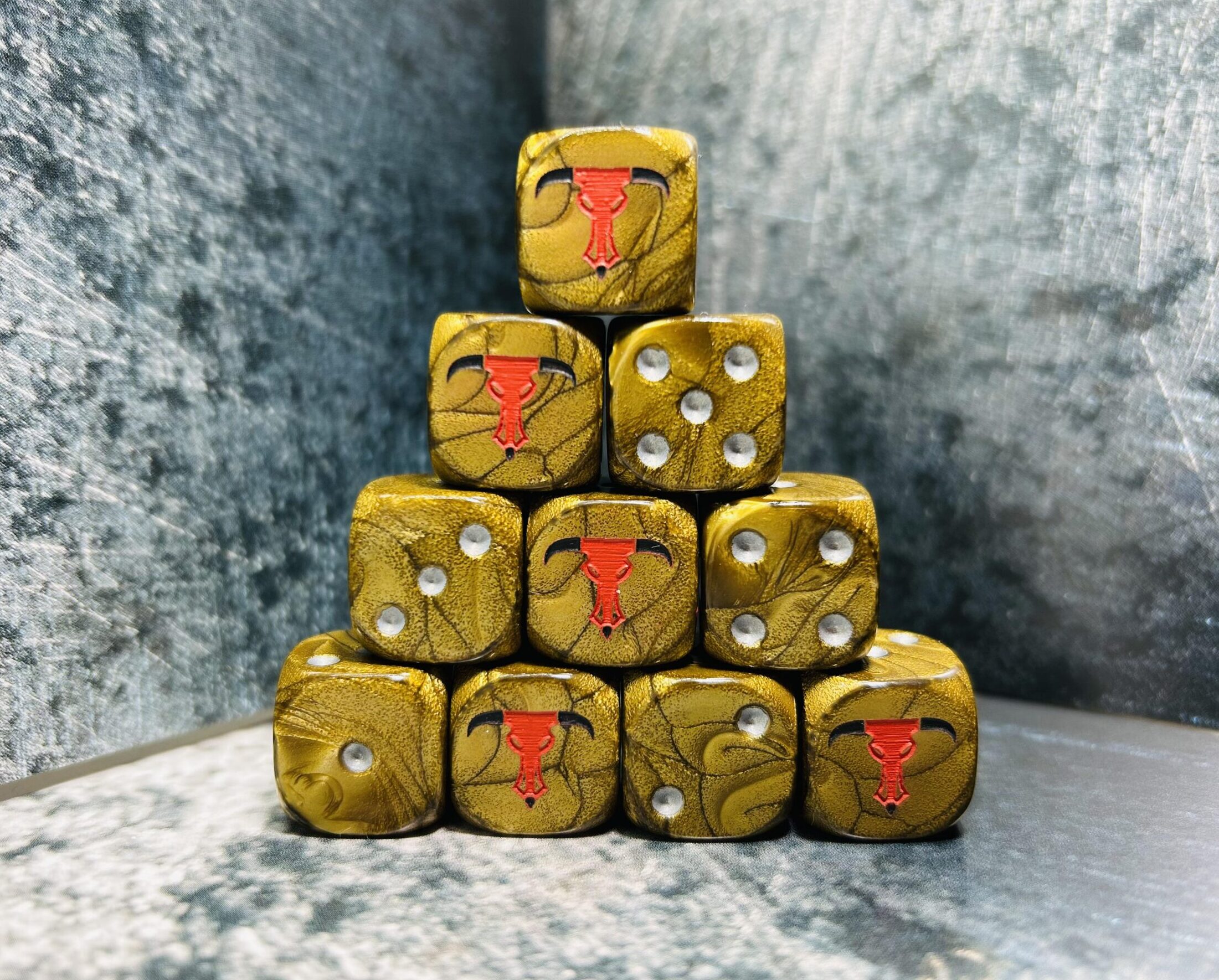Bull Lords 16mm Dice Set